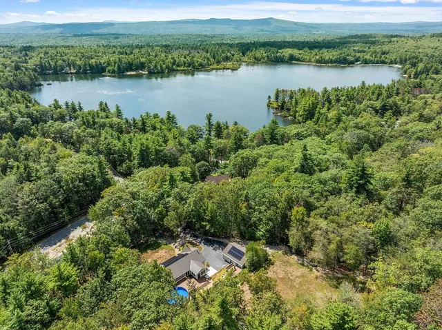 $815,000 | 40 Brienne Road, New Durham, NH 03855