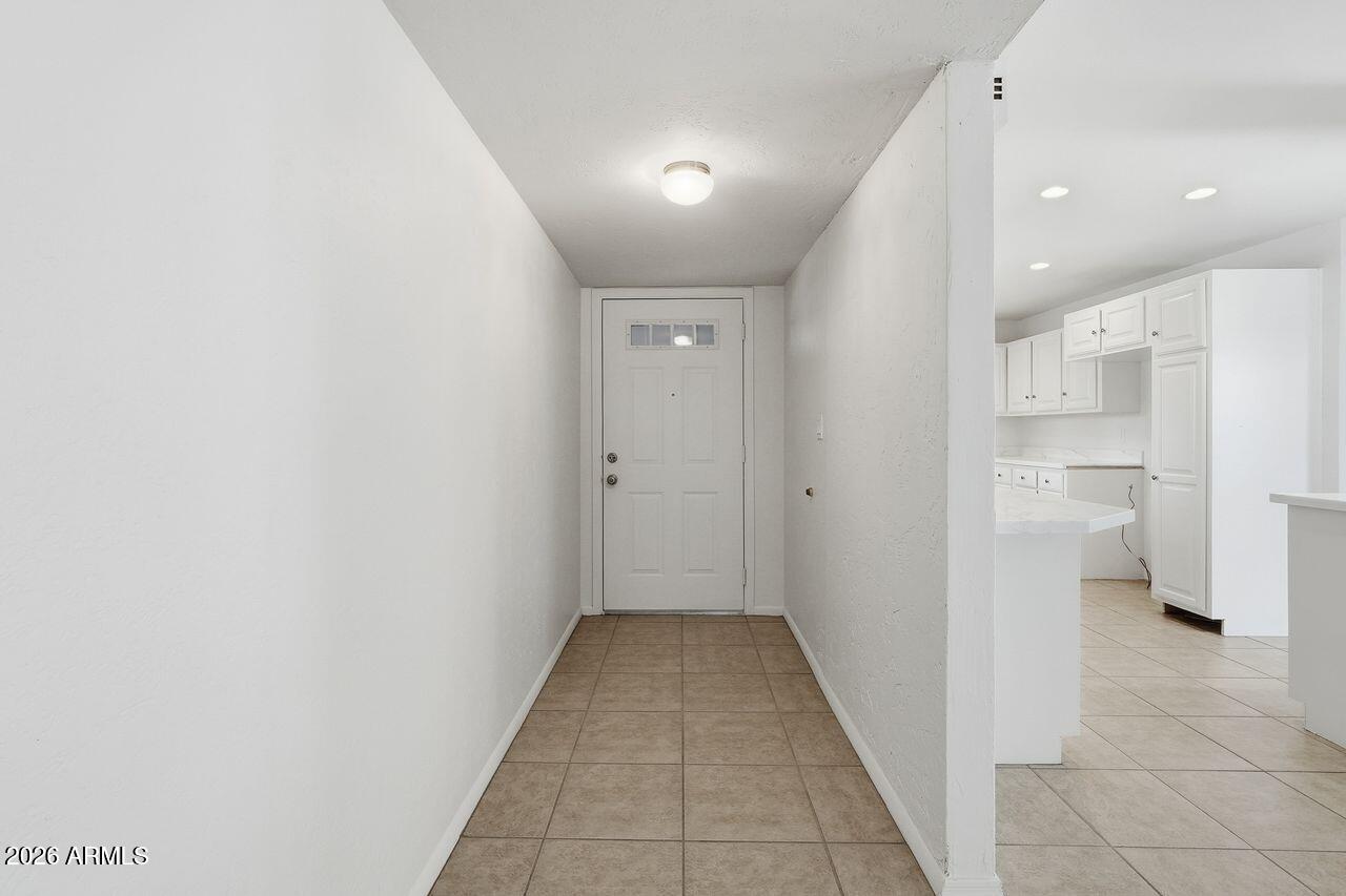 2934 East Shangri-La Road Phoenix, AZ 85028 - Photo 13 of 51 013_ListerPros