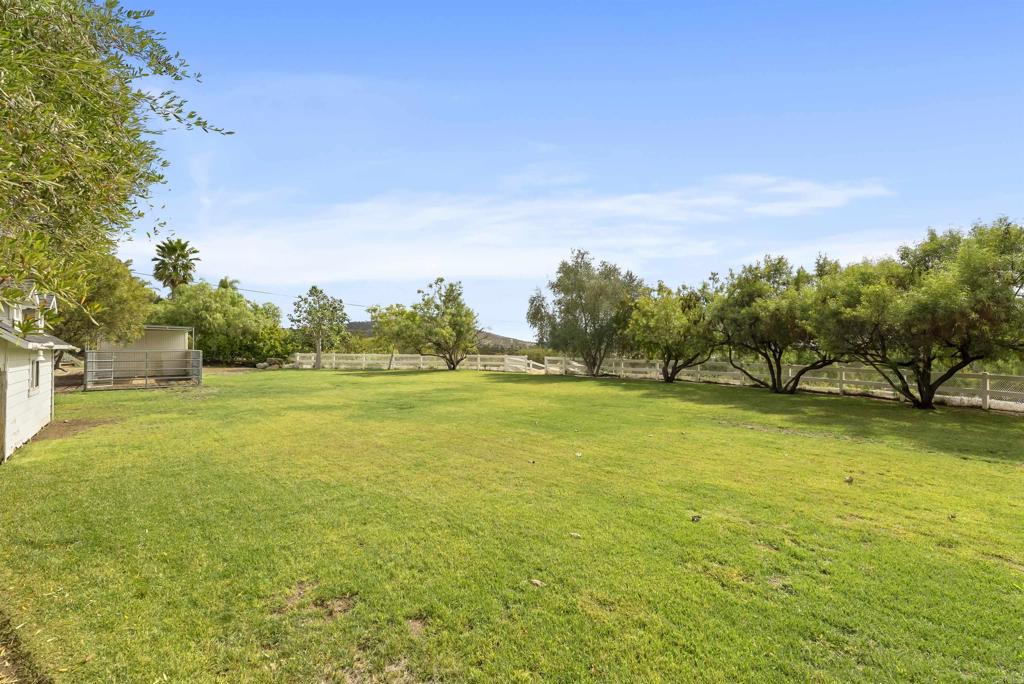 3401 Adams Run Encinitas, CA 92024 - Photo 15 of 18