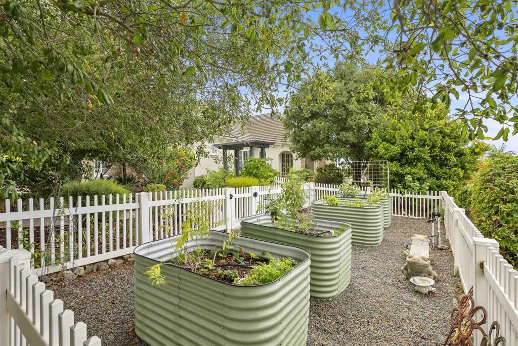 3401 Adams Run Encinitas, CA 92024 - Photo 16 of 18