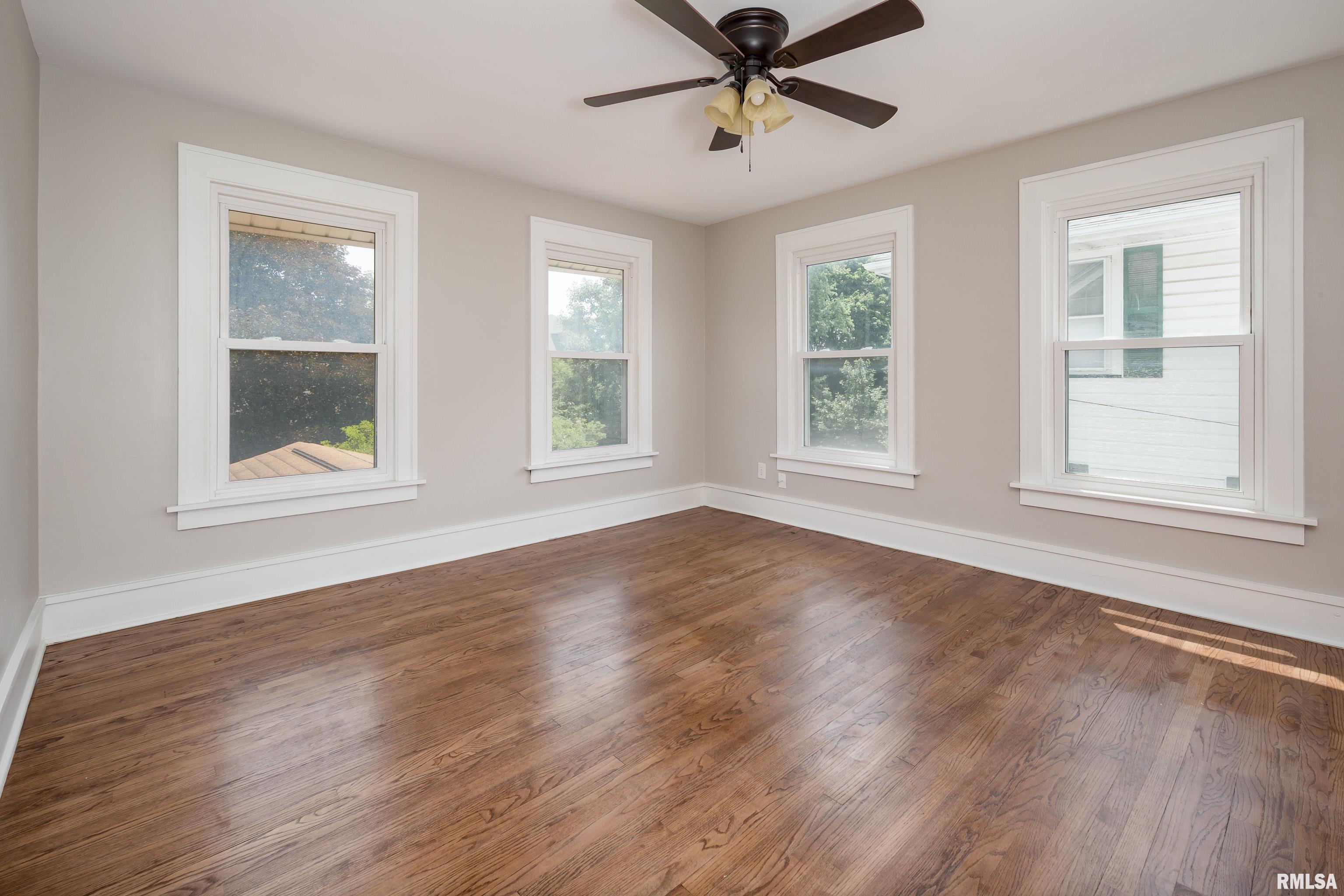 2322 Ripley Street Davenport, IA 52803 - Photo 15 of 29 Gallery Image 15