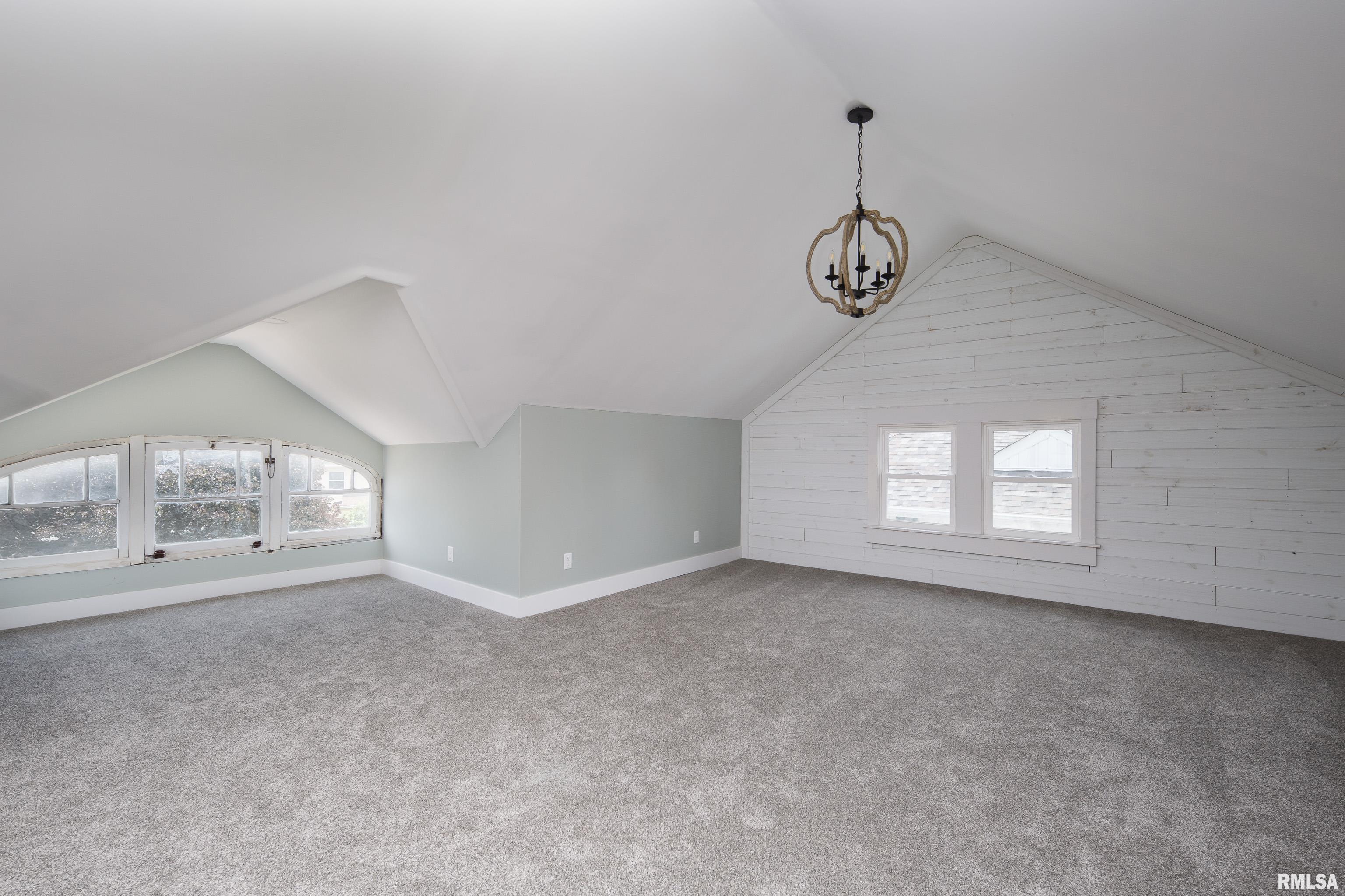 2322 Ripley Street Davenport, IA 52803 - Photo 20 of 29 Gallery Image 20
