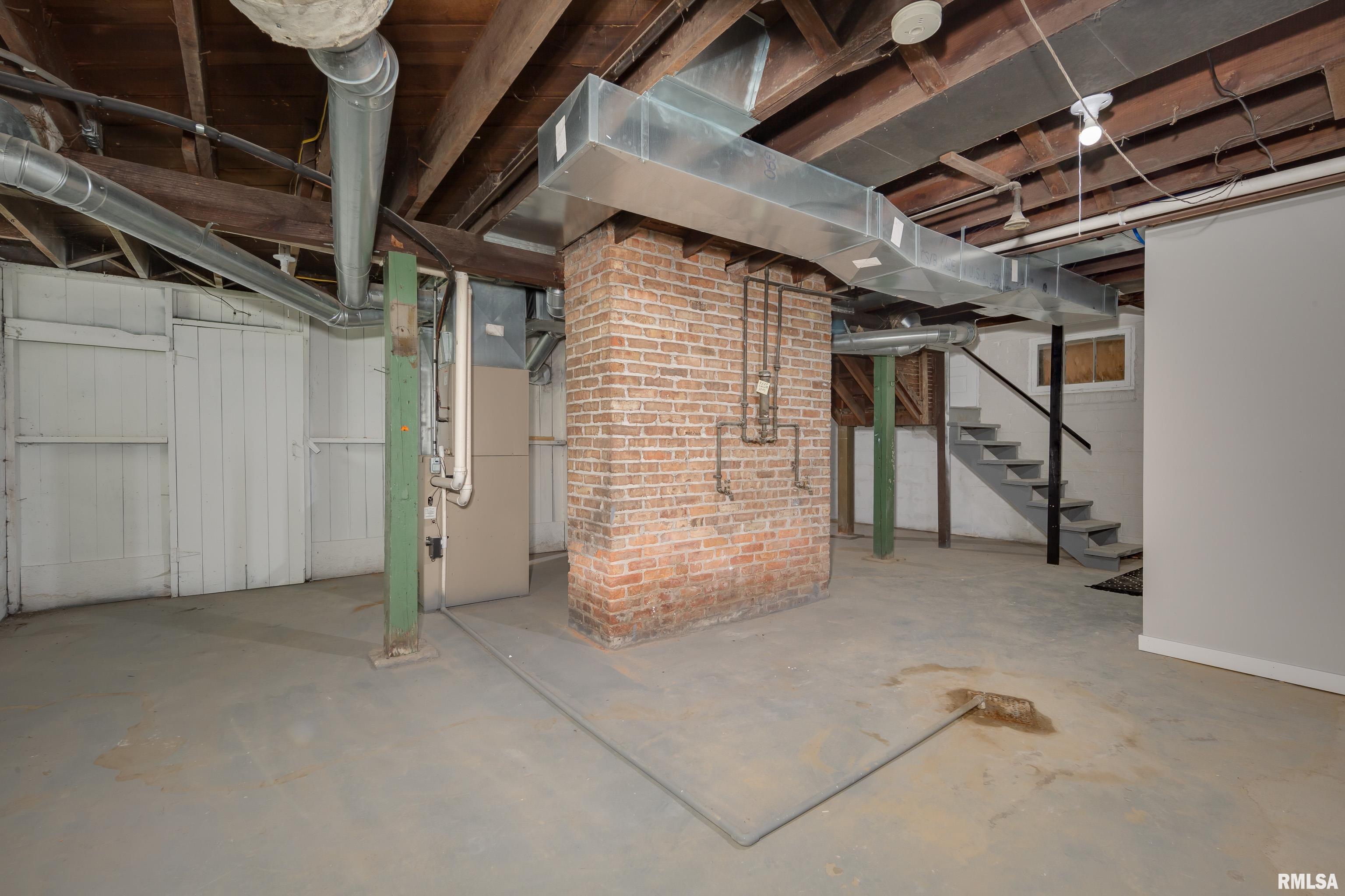 2322 Ripley Street Davenport, IA 52803 - Photo 25 of 29 Gallery Image 25