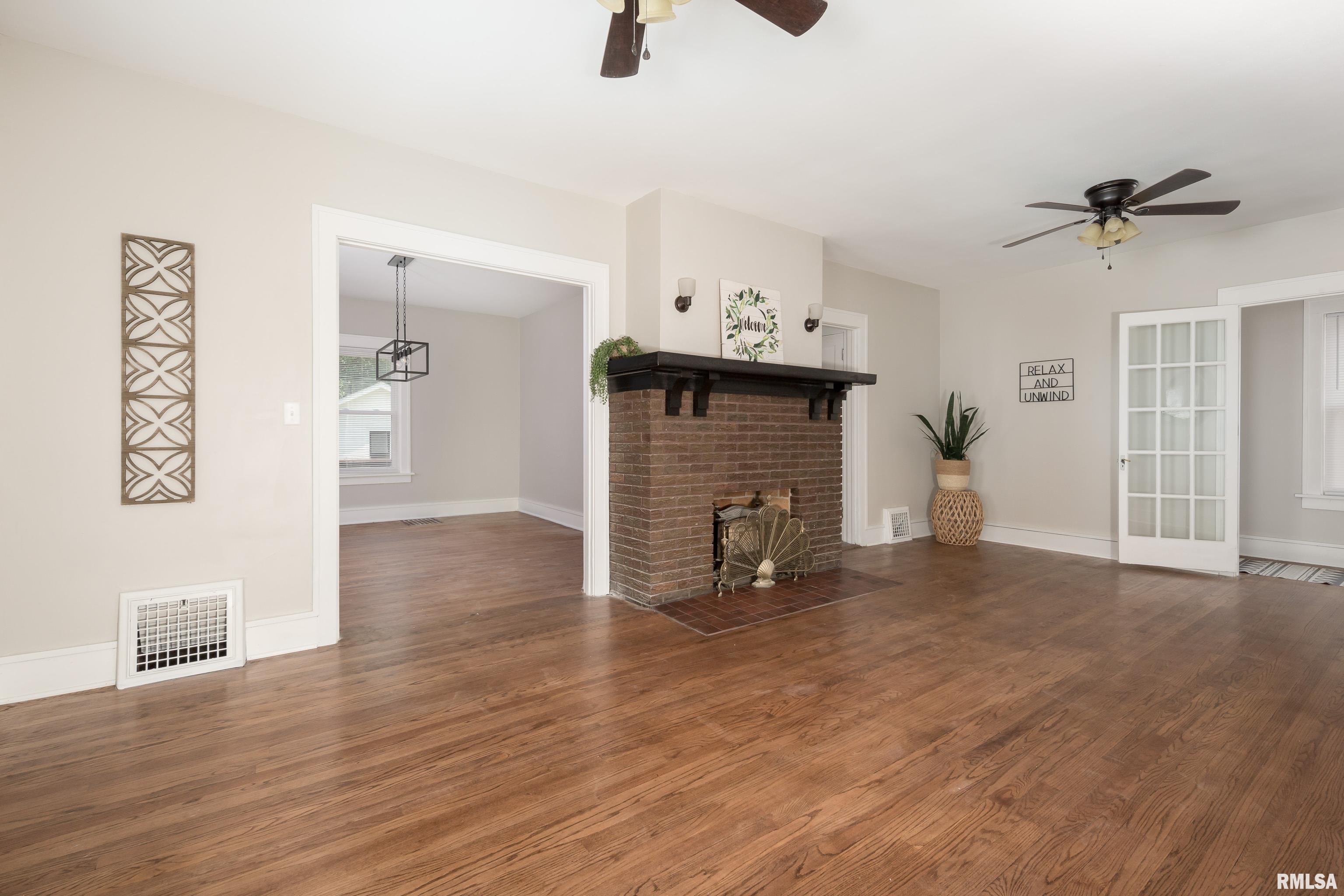 2322 Ripley Street Davenport, IA 52803 - Photo 5 of 29 Gallery Image 5