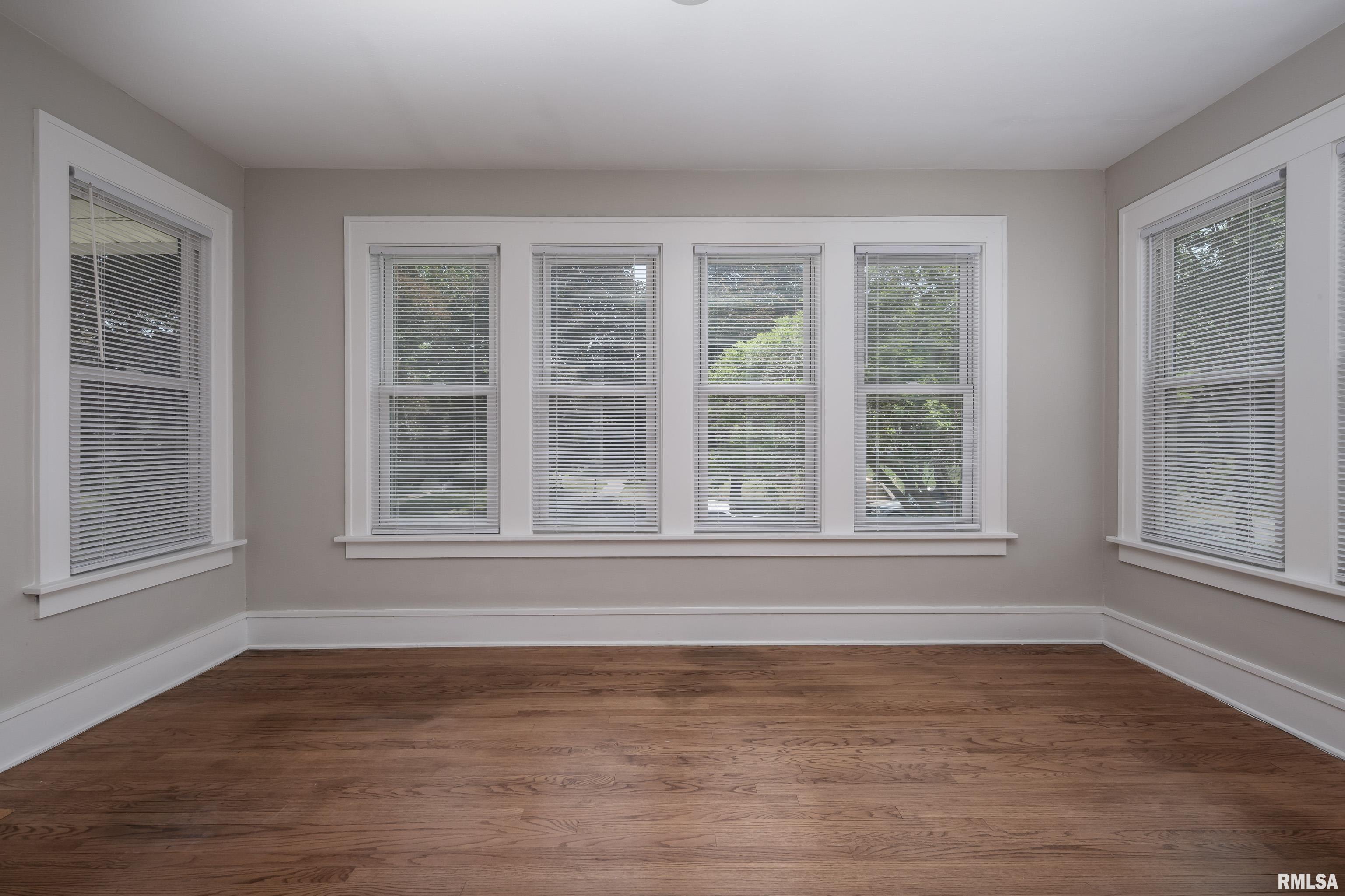 2322 Ripley Street Davenport, IA 52803 - Photo 7 of 29 Gallery Image 7