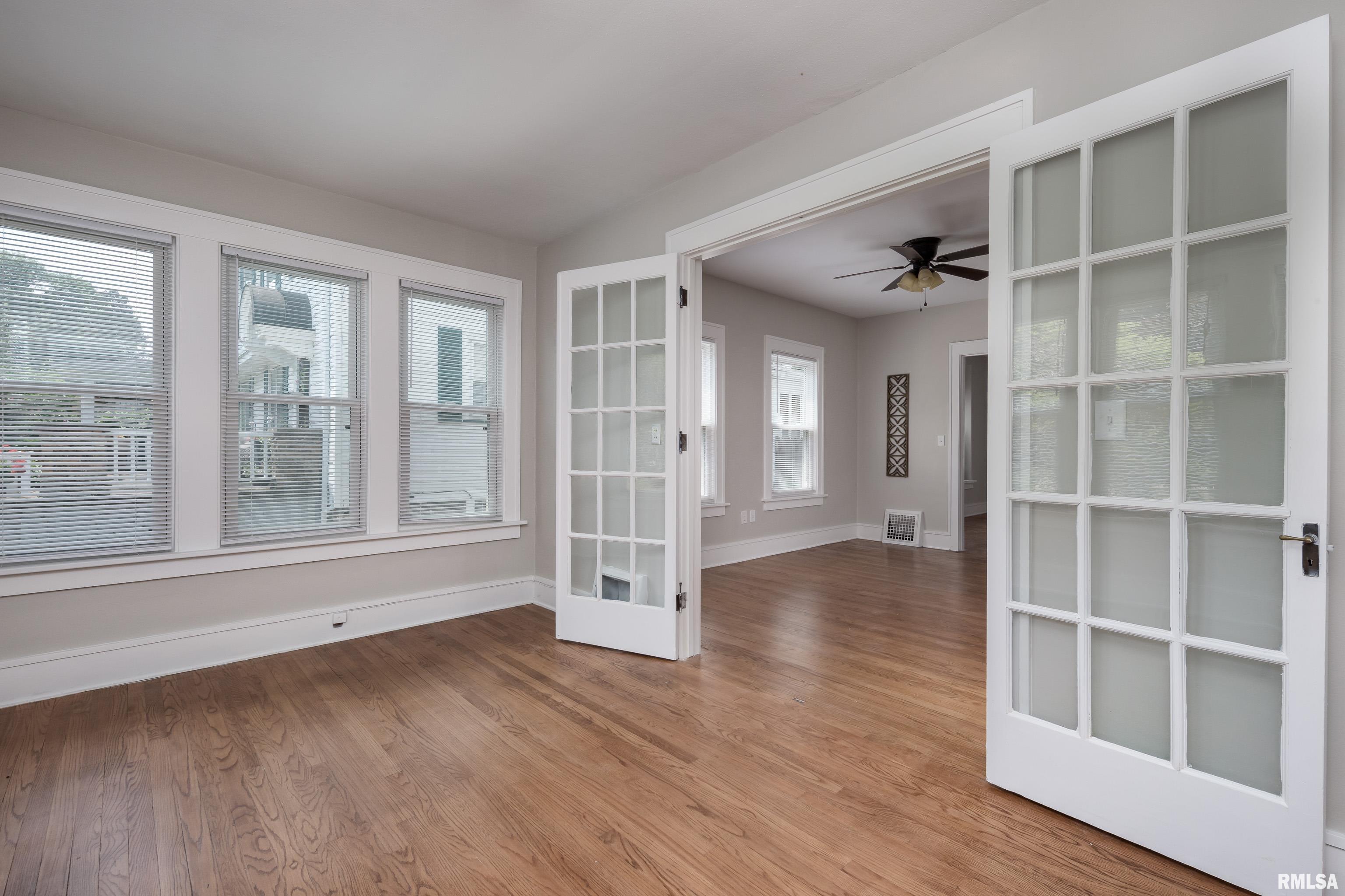 2322 Ripley Street Davenport, IA 52803 - Photo 8 of 29 Gallery Image 8
