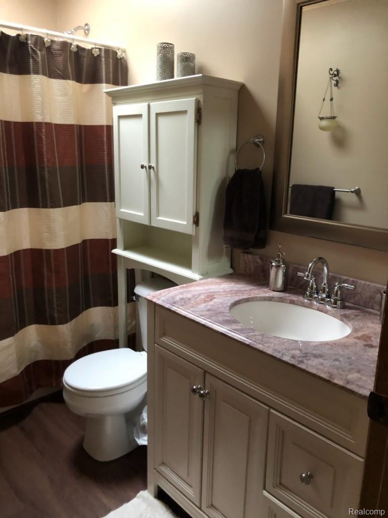 2860 Stanton Road Oxford, MI 48371 - Photo 28 of 33 Full Bathroom