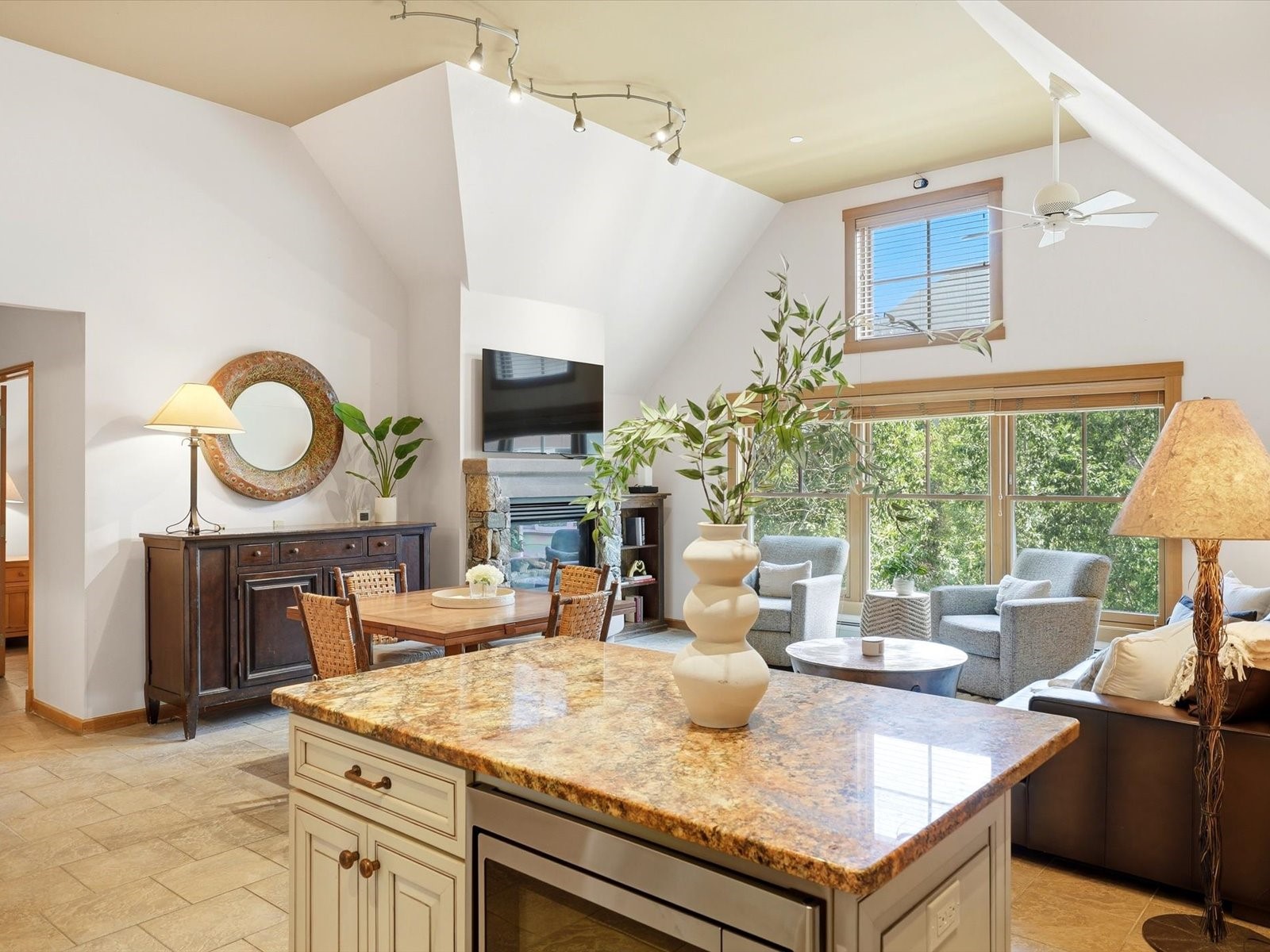 195 River Run Road, Unit 8024 Keystone, CO 80435 - Photo 13 of 36 Gallery Image 13