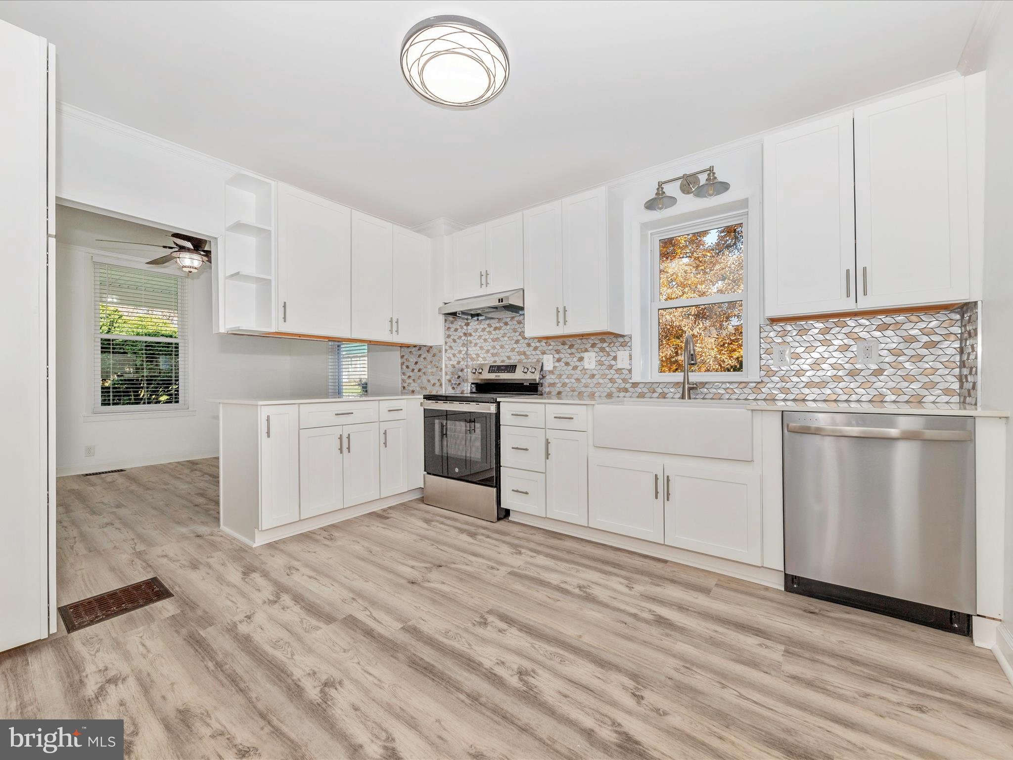 16703 Raven Rock Road Sabillasville, MD 21780 - Photo 11 of 48 Kitchen