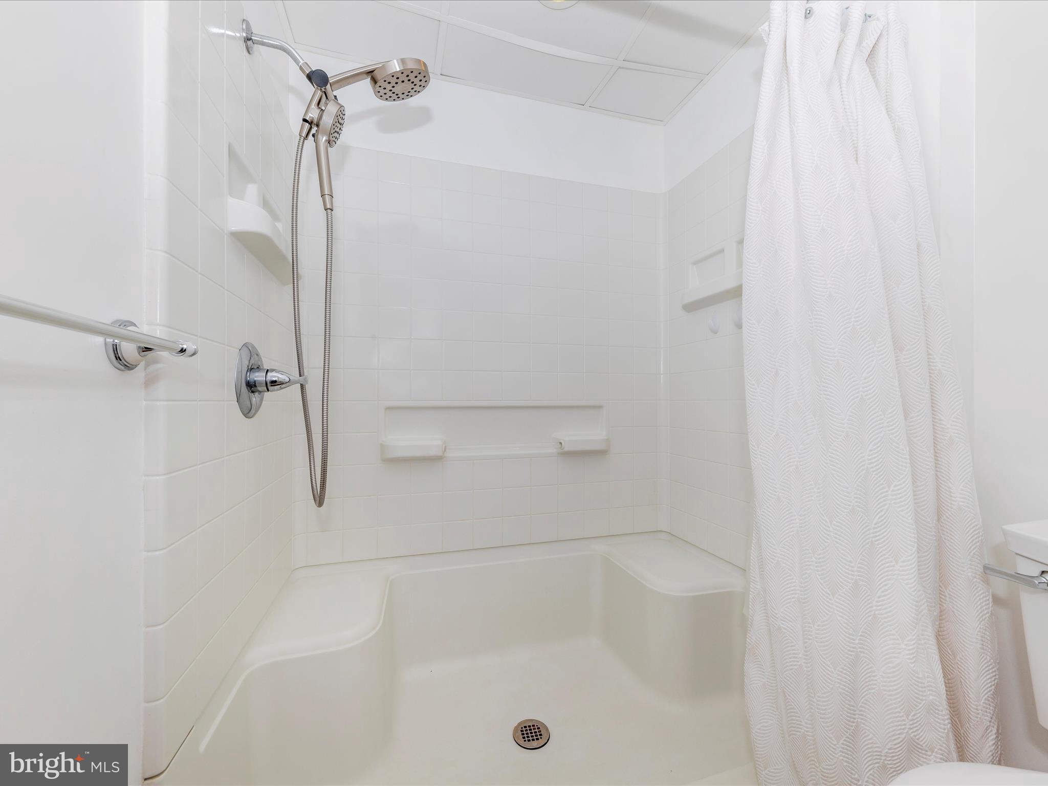 16703 Raven Rock Road Sabillasville, MD 21780 - Photo 23 of 48 Bath 1