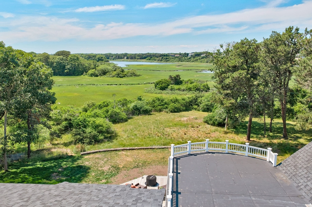 26 Hardings Beach Road Chatham, MA 02633 - Photo 6 of 42 Gallery Image 6