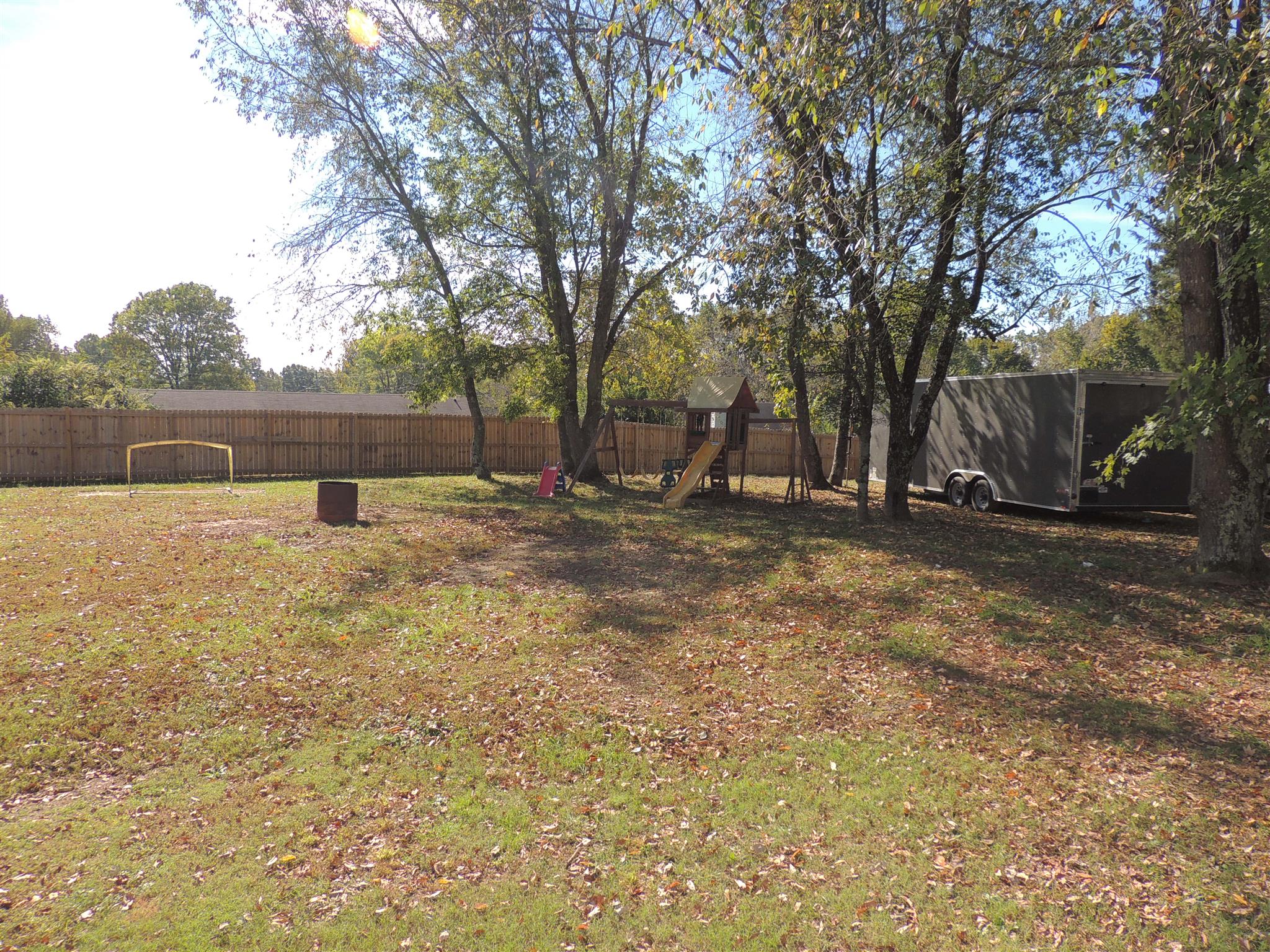 466 Pollard Road Clarksville, TN 37042 - Photo 20 of 27 privacy and close to shopping and schools