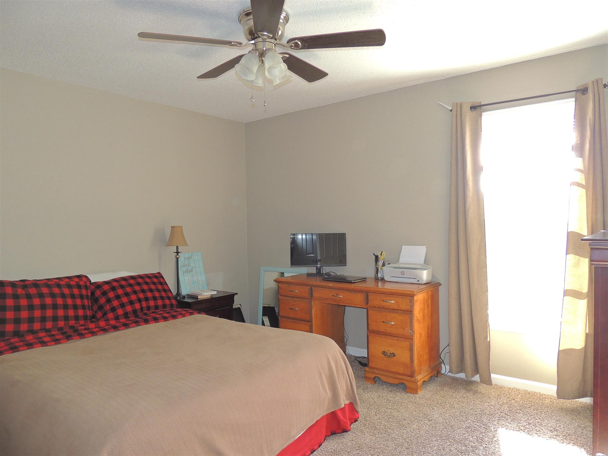 466 Pollard Road Clarksville, TN 37042 - Photo 9 of 27 master bedroom with full bath and tiled shower
