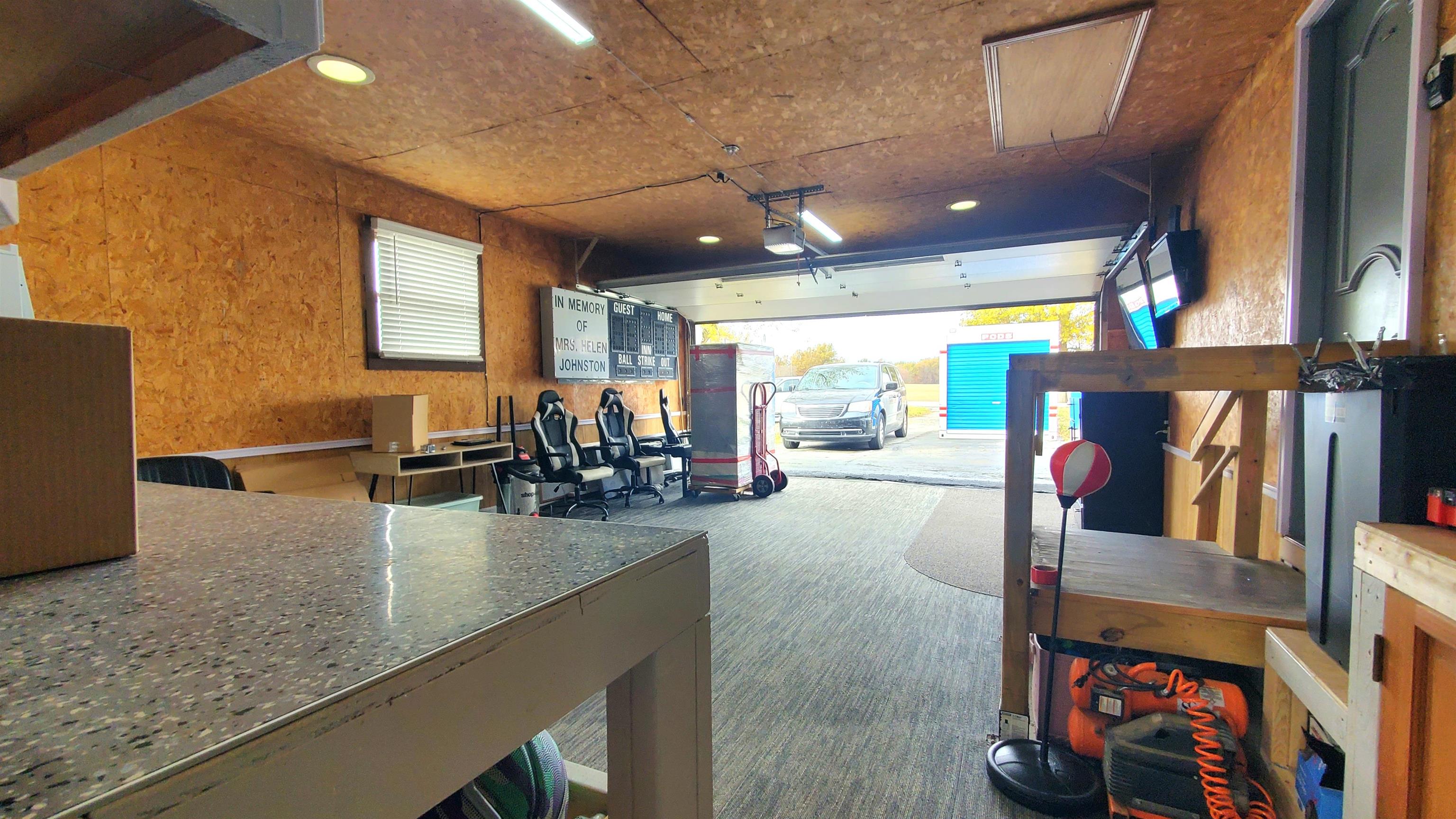 8618 Hoagland Road Hoagland, IN 46745 - Photo 24 of 36