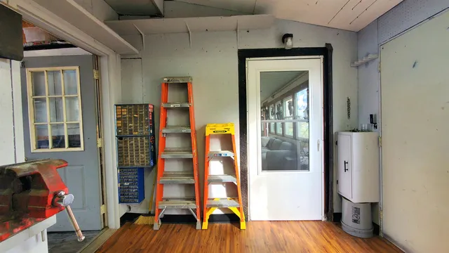 $244,900 | 8618 Hoagland Road, Hoagland, IN 46745