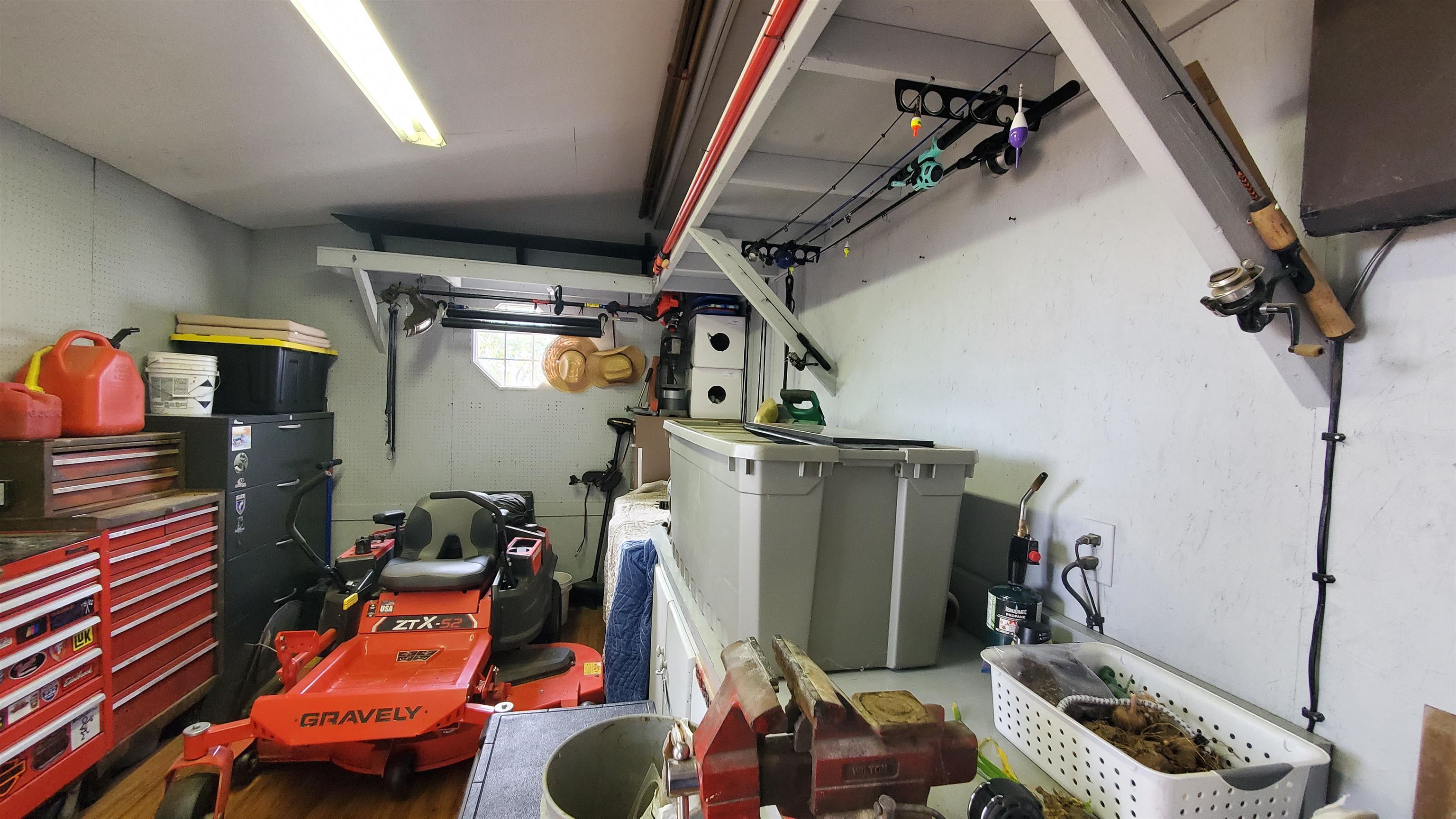 8618 Hoagland Road Hoagland, IN 46745 - Photo 27 of 36