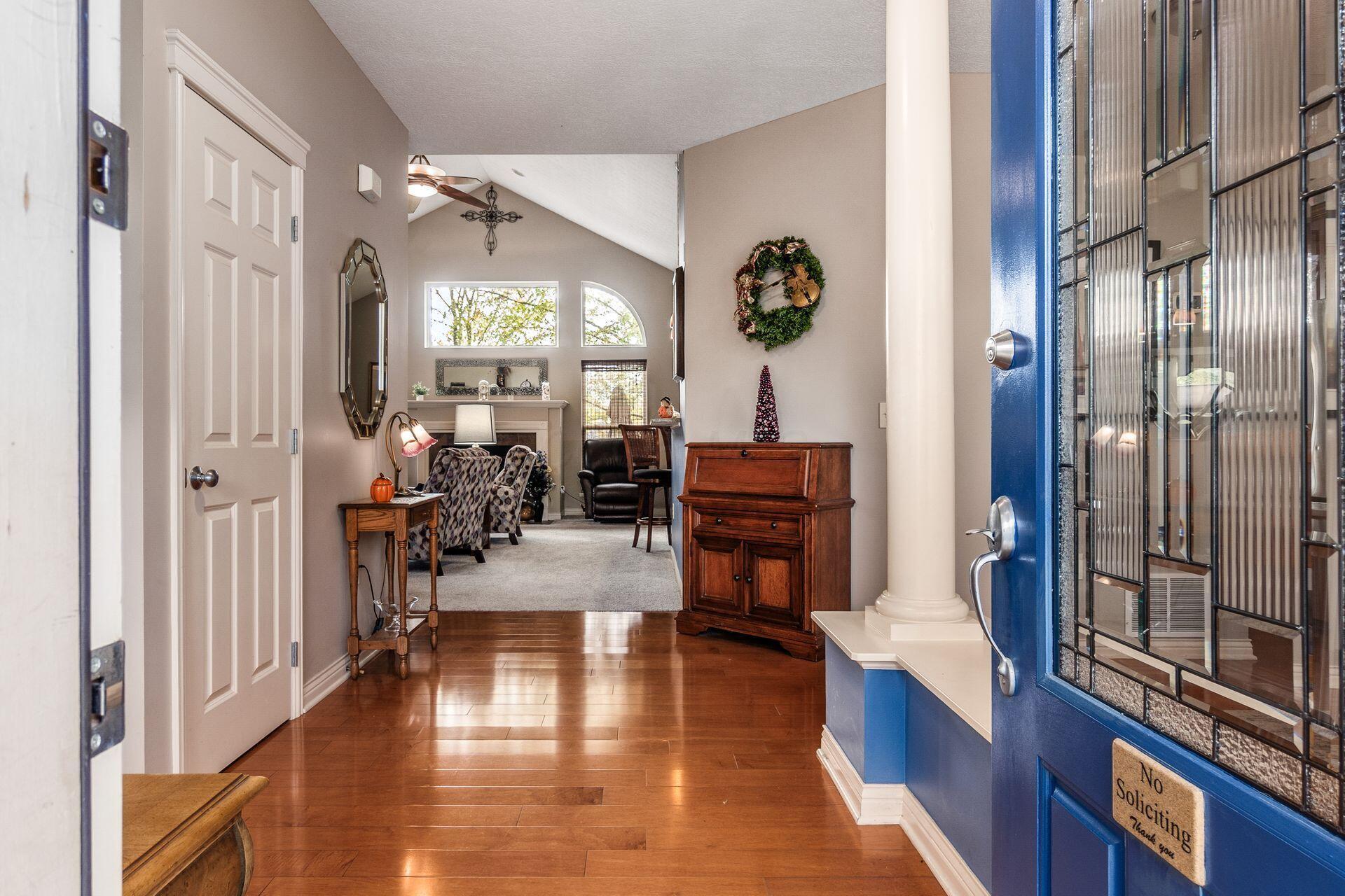 1401 Fergus Road Grove City, OH 43123 - Photo 4 of 50 009_711b5ee_i 1401 Fergus 001