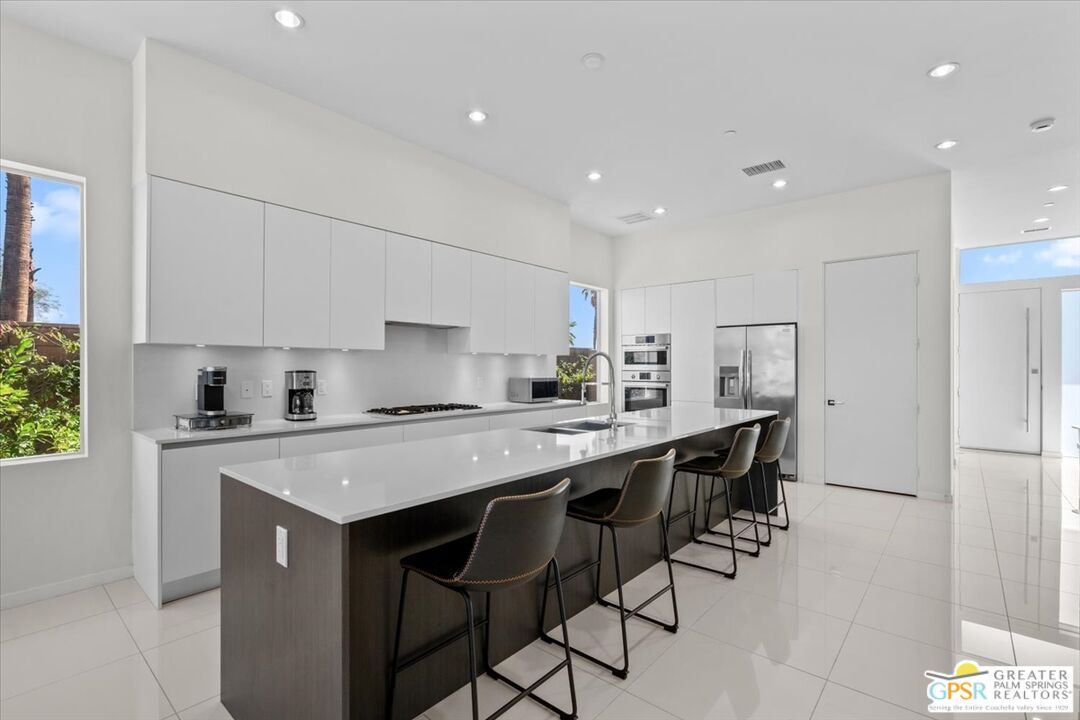4651 Kellogg Way Palm Springs, CA 92262 - Photo 9 of 43