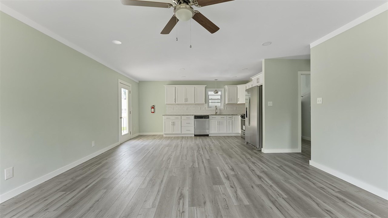 868 Myrna Road Erma, NJ 08204 - Photo 6 of 24