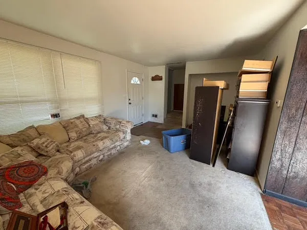 $89,000 | 161 Briarwood Court, Matteson, IL 60443