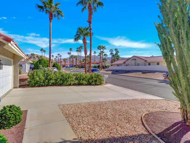 $469,000 | 9527 Oakmount Boulevard, Desert Hot Springs, CA 92240