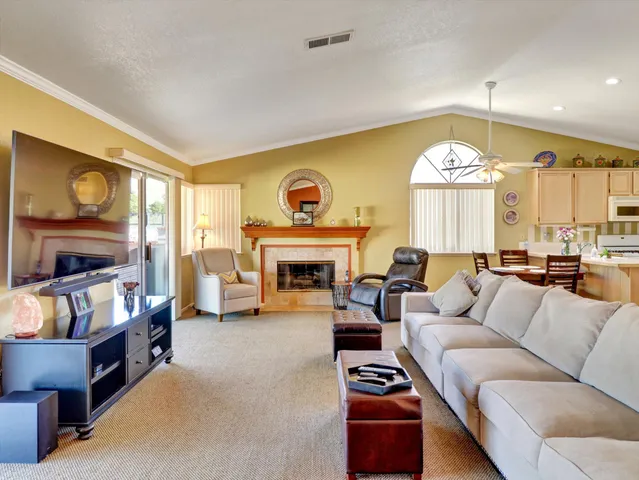 $469,000 | 9527 Oakmount Boulevard, Desert Hot Springs, CA 92240