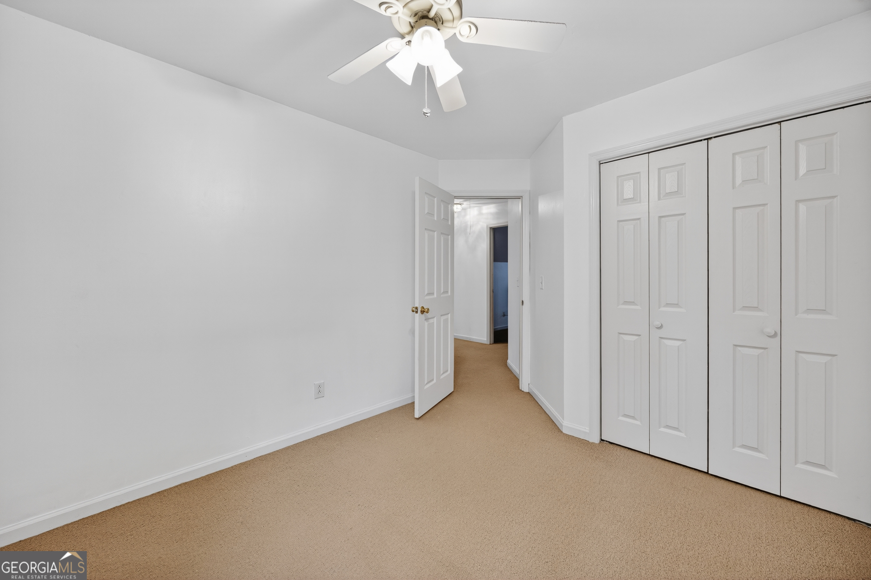 199 Springfield Boulevard Macon, GA 31210 - Photo 37 of 44 wooden floor in an empty room