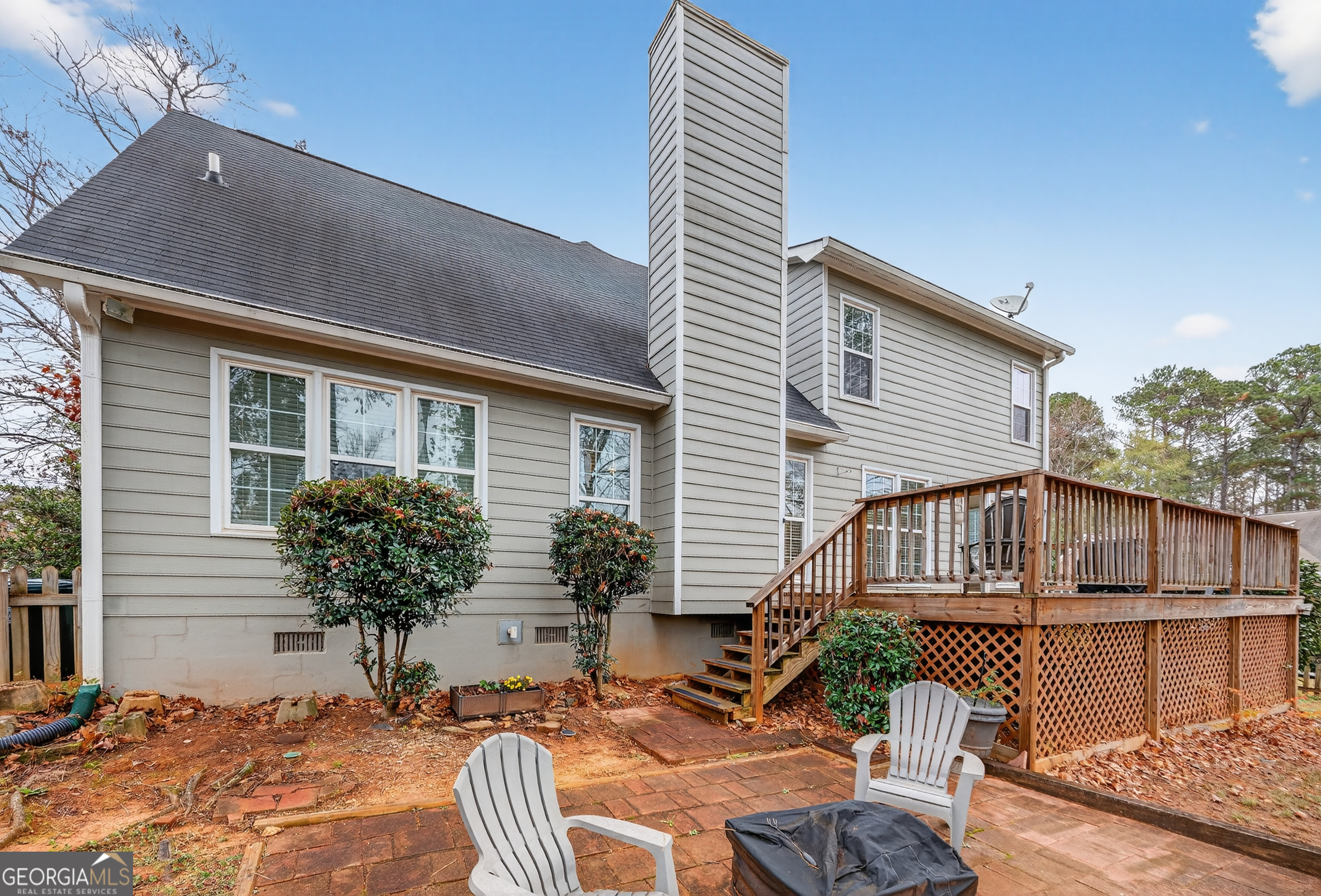 199 Springfield Boulevard Macon, GA 31210 - Photo 41 of 44 a view of backyard with outdoor seating and plants
