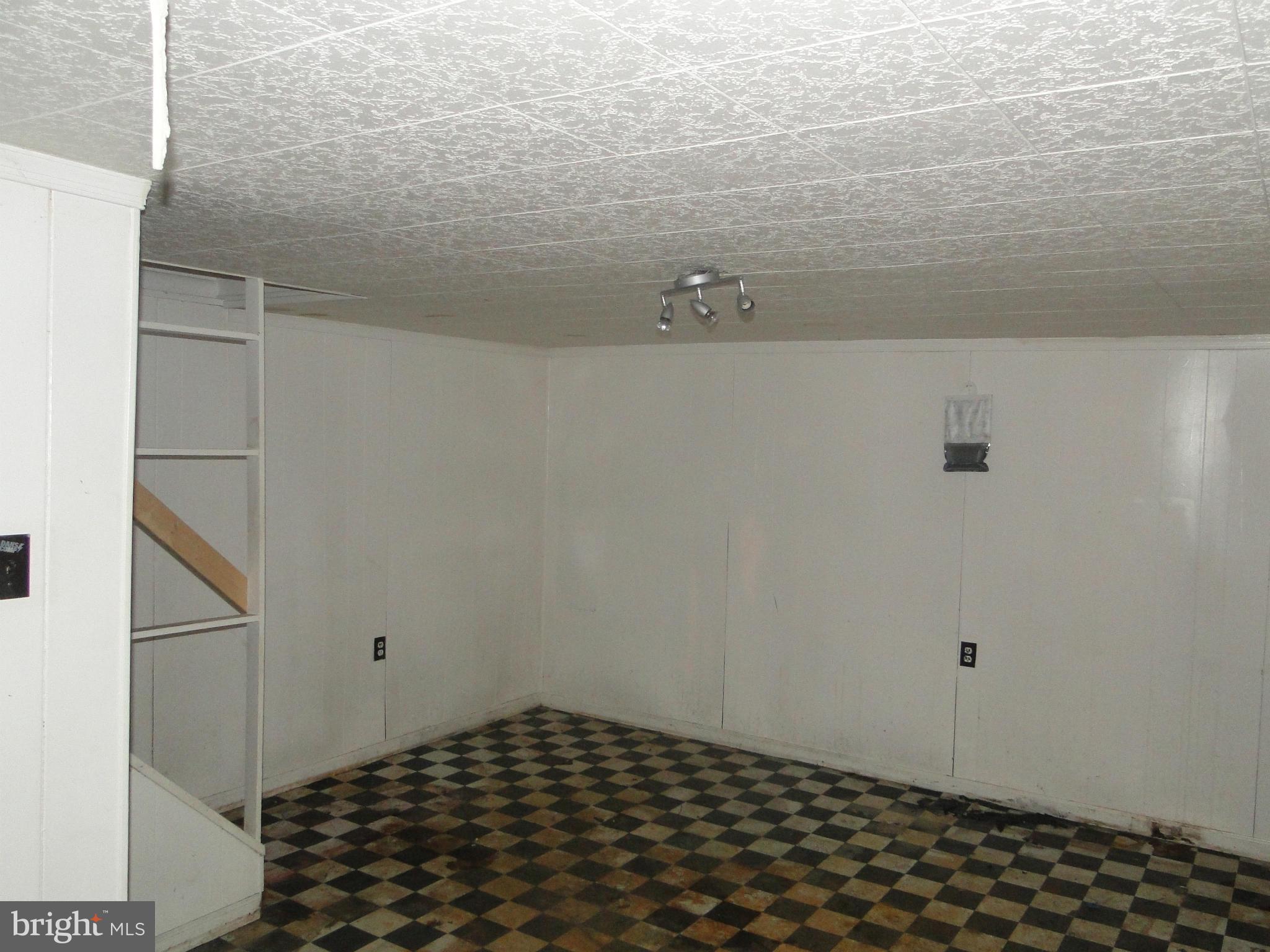 8191 Del Haven Road Baltimore, MD 21222 - Photo 17 of 23 Basement