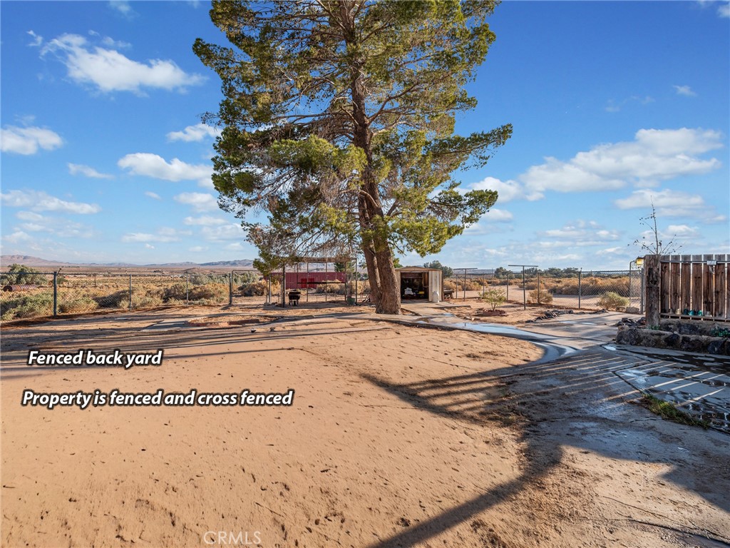 17757 Wheeler Road Helendale, CA 92342 - Photo 27 of 29 a view of a ocean view