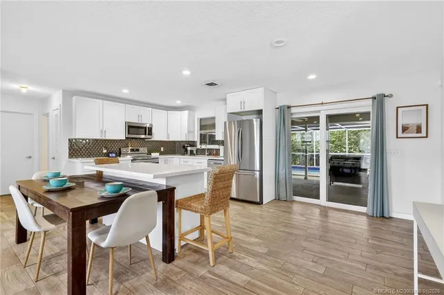 $695,000 | 221 Southeast Tressler Drive, Stuart, FL 34994