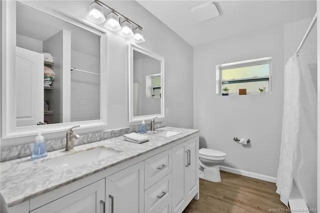 $695,000 | 221 Southeast Tressler Drive, Stuart, FL 34994