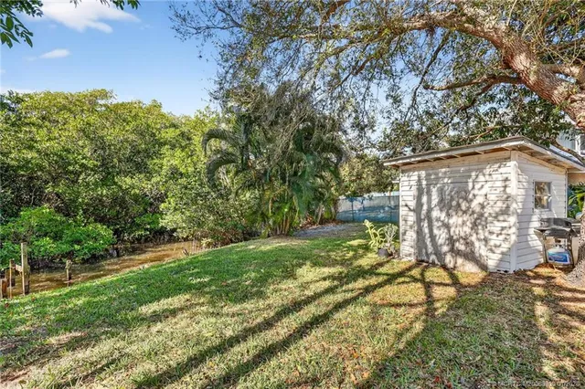 $695,000 | 221 Southeast Tressler Drive, Stuart, FL 34994