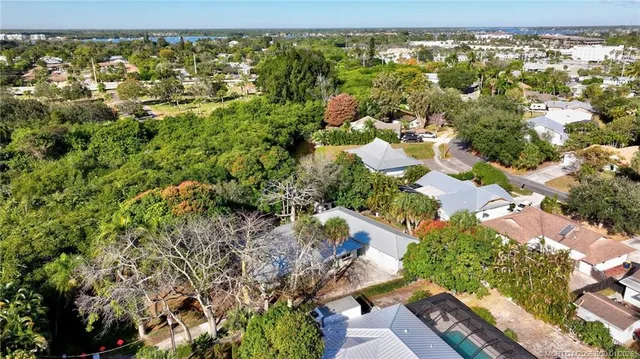 $695,000 | 221 Southeast Tressler Drive, Stuart, FL 34994