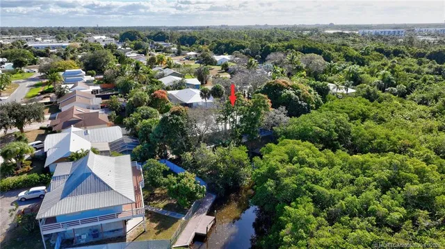 $695,000 | 221 Southeast Tressler Drive, Stuart, FL 34994
