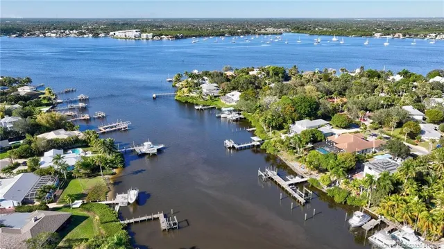 $695,000 | 221 Southeast Tressler Drive, Stuart, FL 34994