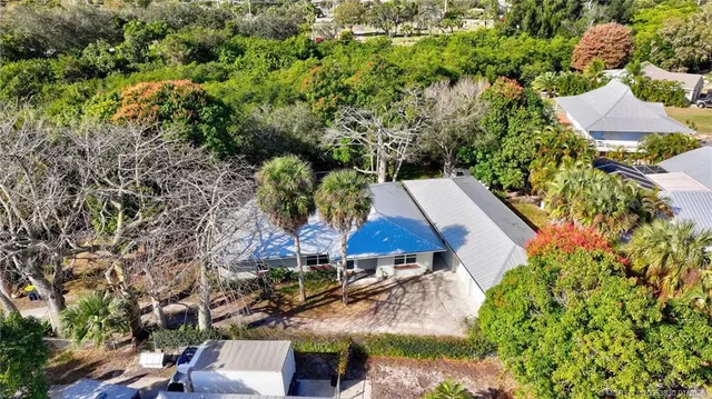 $695,000 | 221 Southeast Tressler Drive, Stuart, FL 34994