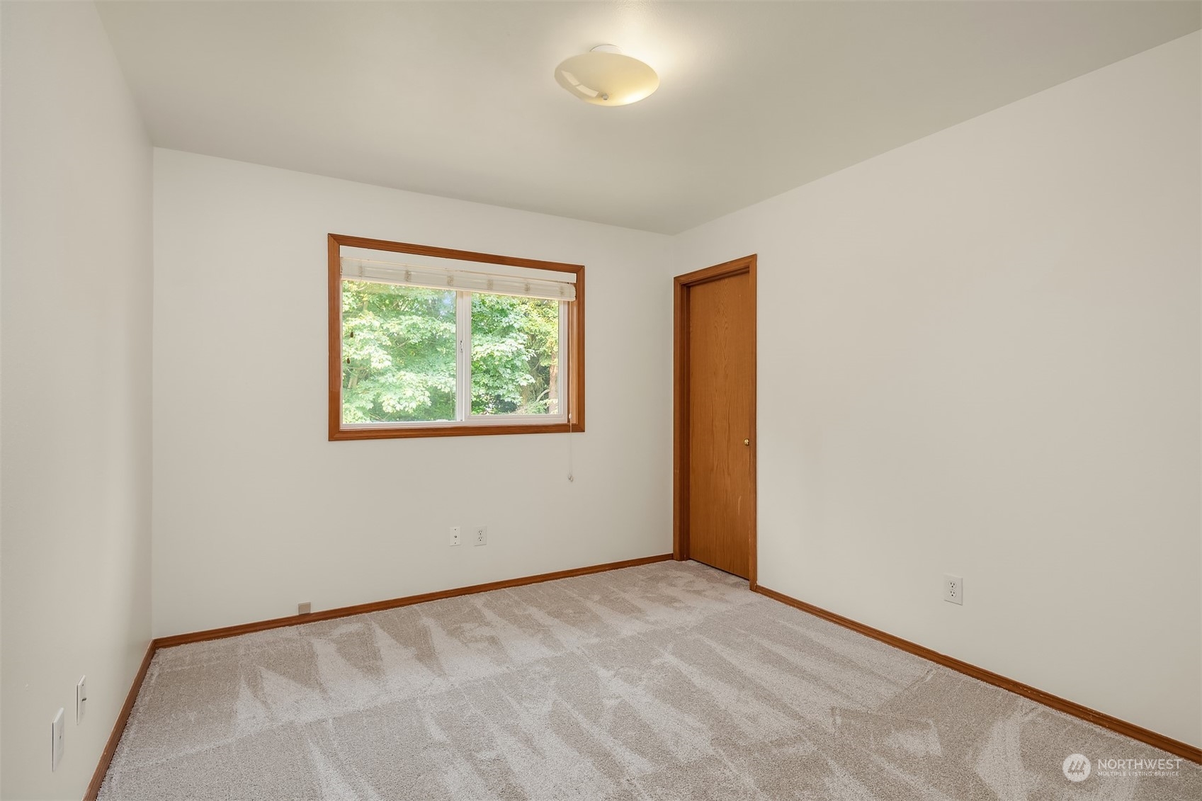 10818 27th Avenue Southeast Everett, WA 98208 - Photo 26 of 36 an empty room with windows