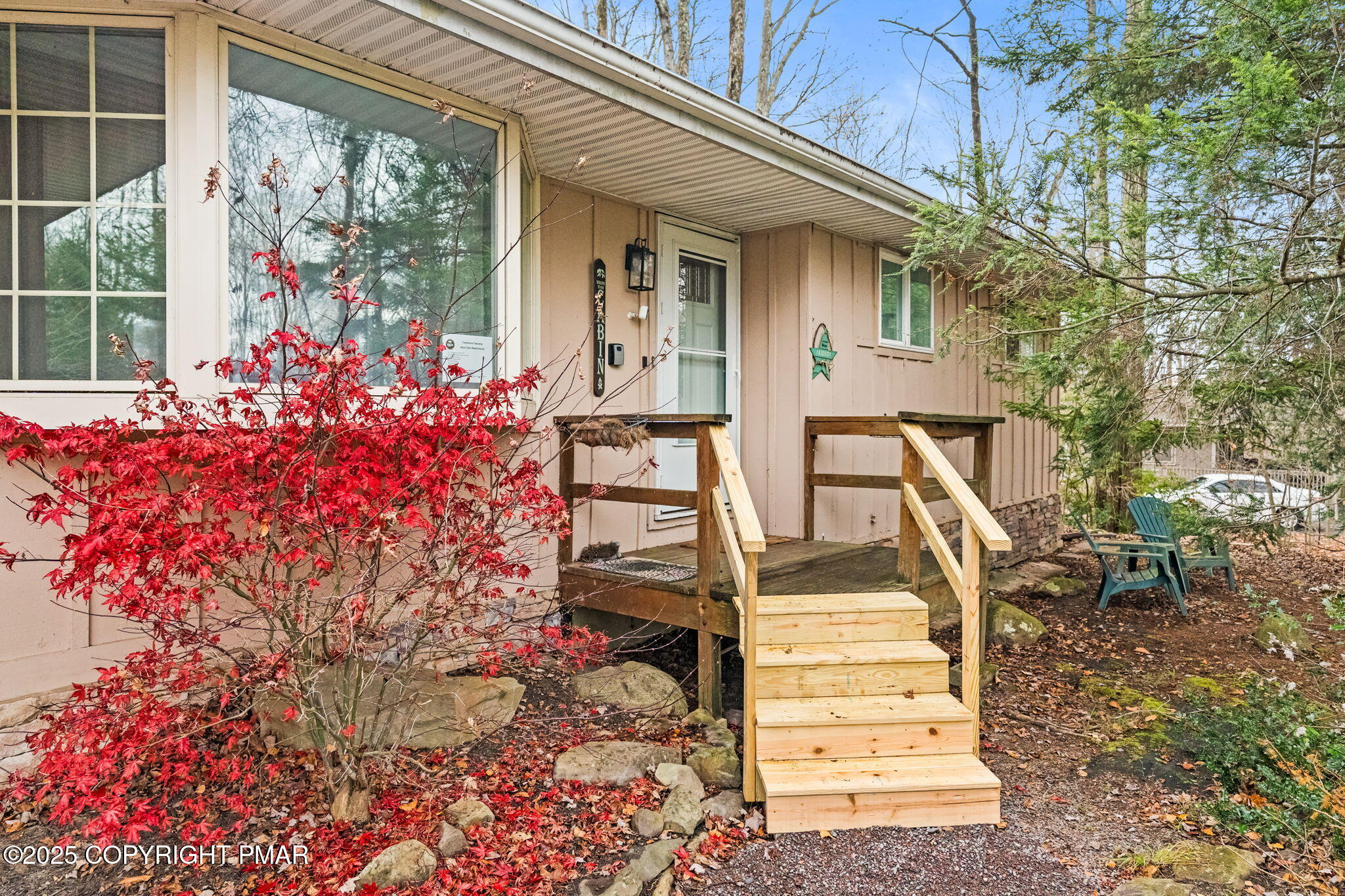 128 Winding Hill Road Pocono Pines, PA 18350 - Photo 6 of 77 7-web-or-mls-128 Winding Hill Rd (71 of