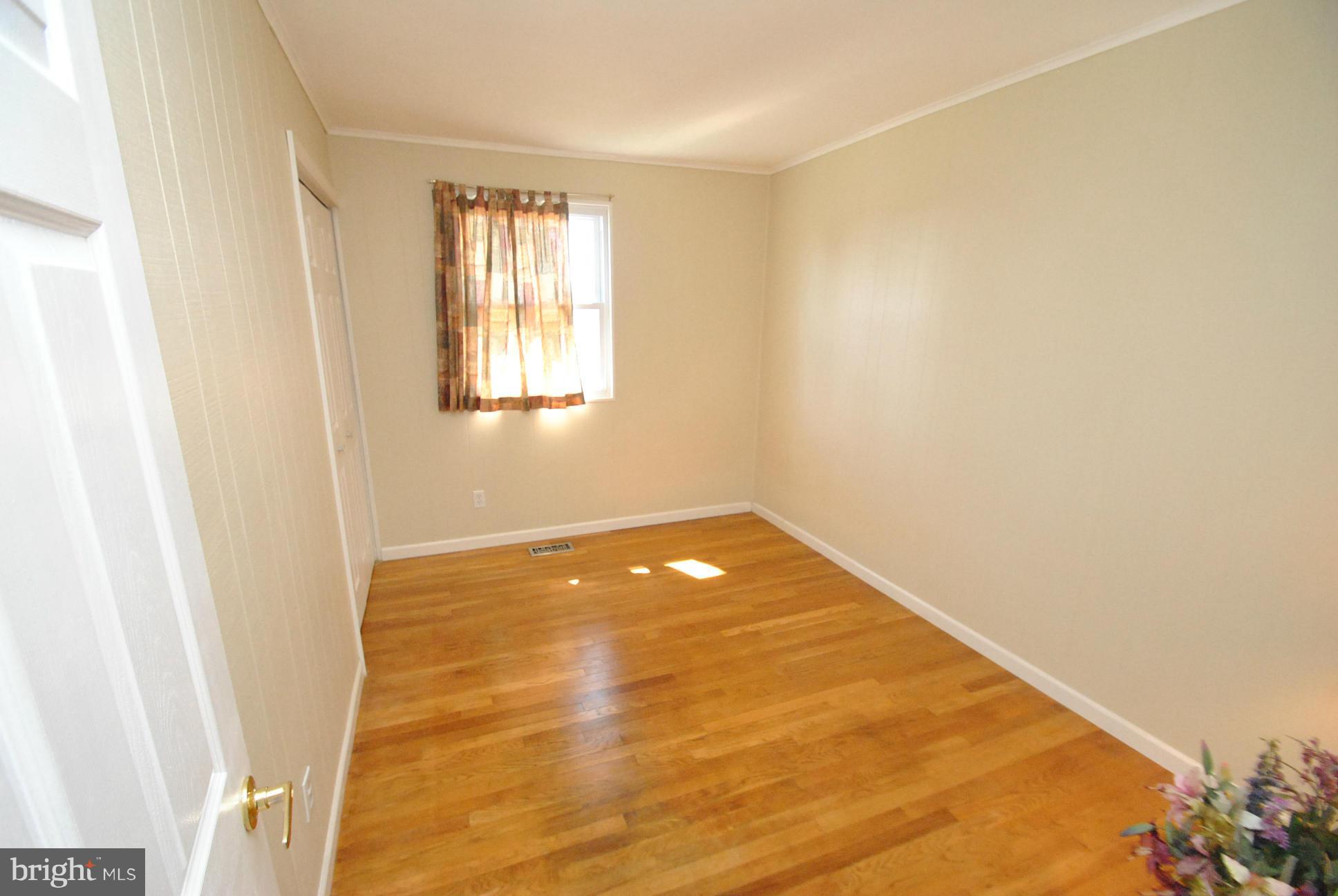 4422 Fieldgreen Road Baltimore, MD 21236 - Photo 16 of 28 2ND BEDROOM - UPPER LEVEL