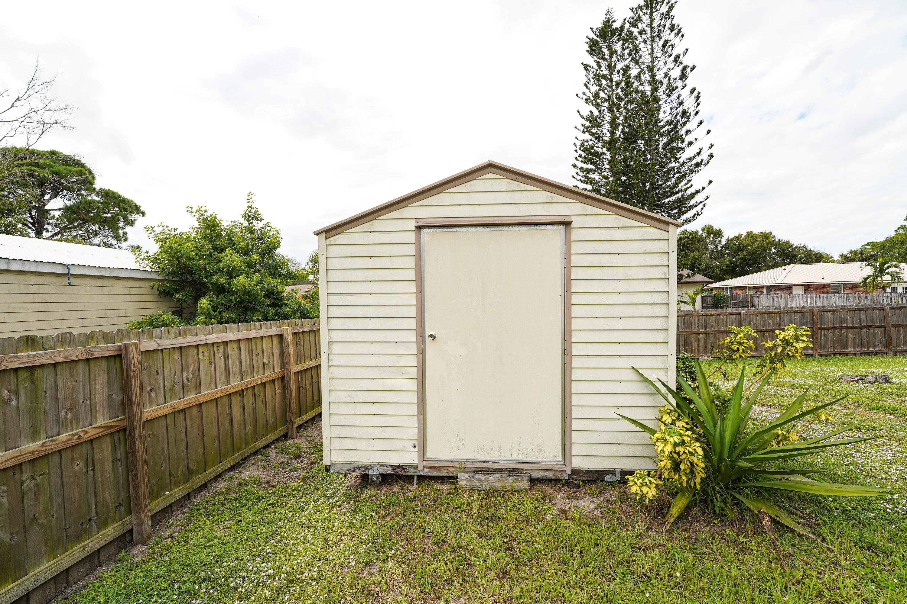 6013 Raintree Trail Fort Pierce, FL 34982 - Photo 17 of 19 DSC01534-2