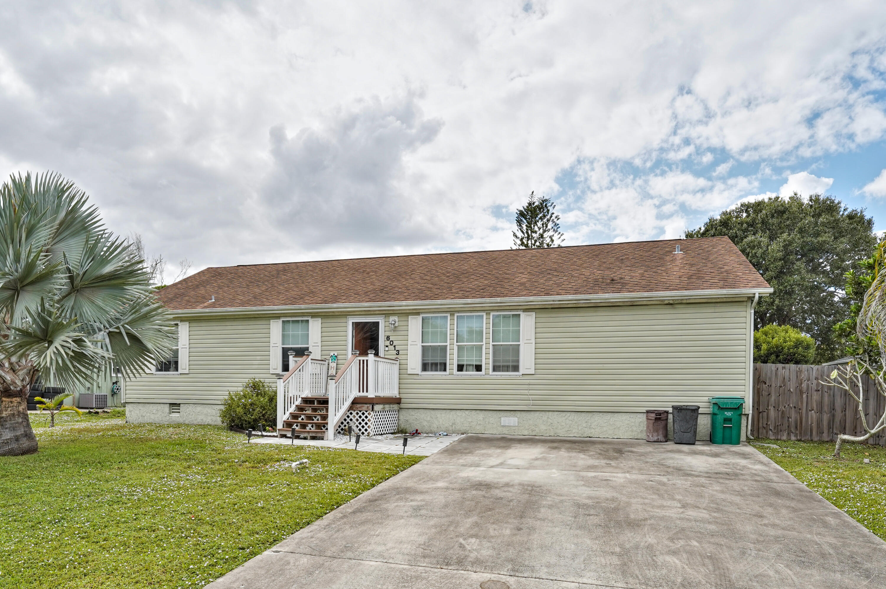 6013 Raintree Trail Fort Pierce, FL 34982 - Photo 3 of 19 DSC01554_5_6_7_8_Enhancer