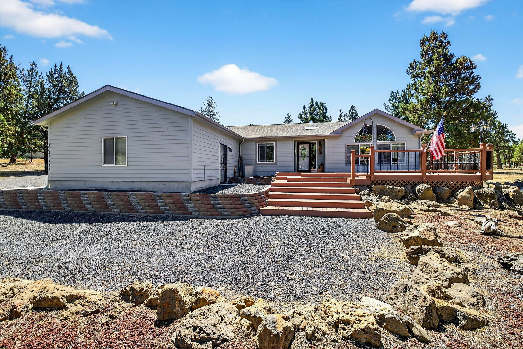 17415 Kent Road Sisters, OR 97759 - Photo 36 of 43
