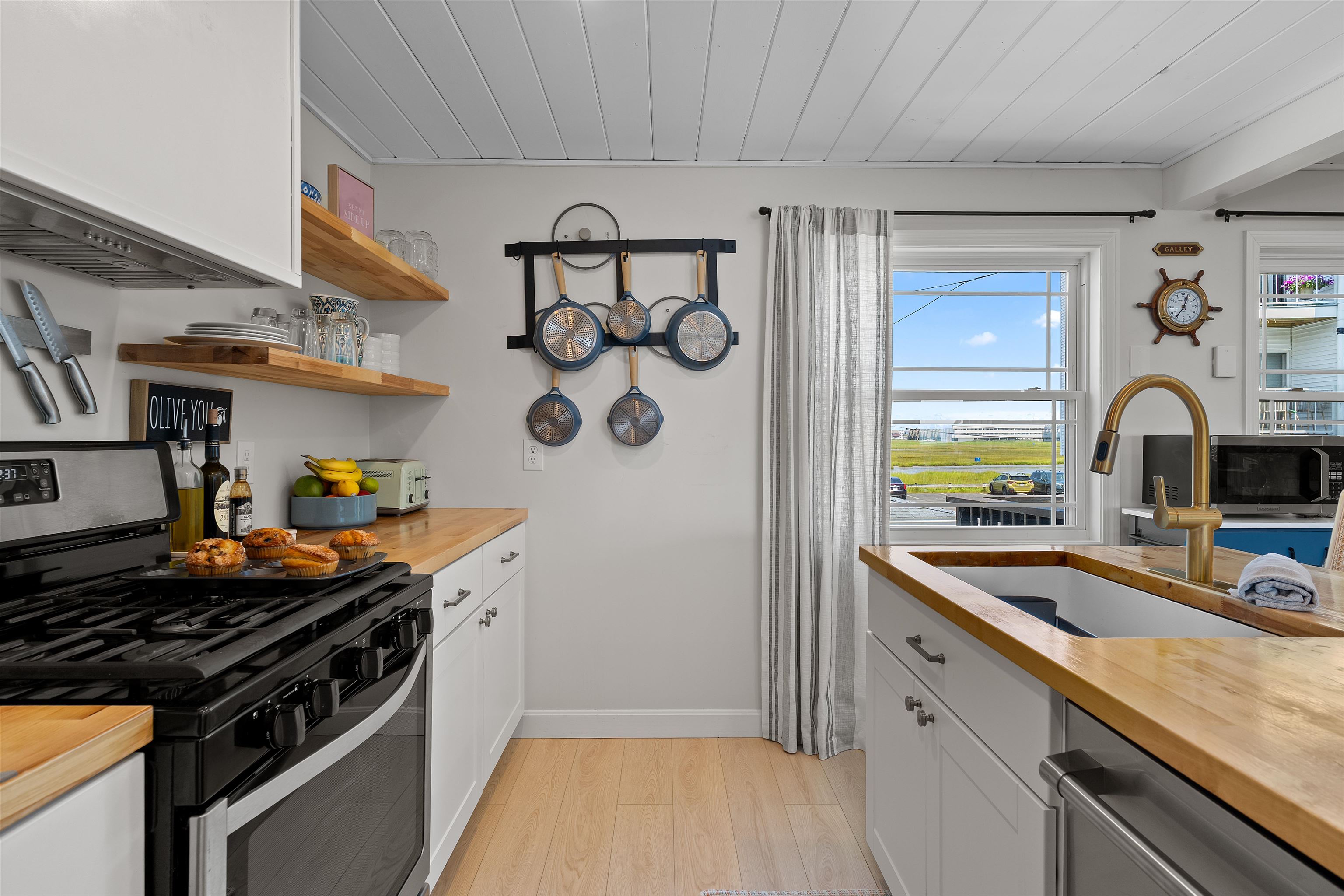 6 Anchor Court Hampton, NH 03842 - Photo 16 of 55