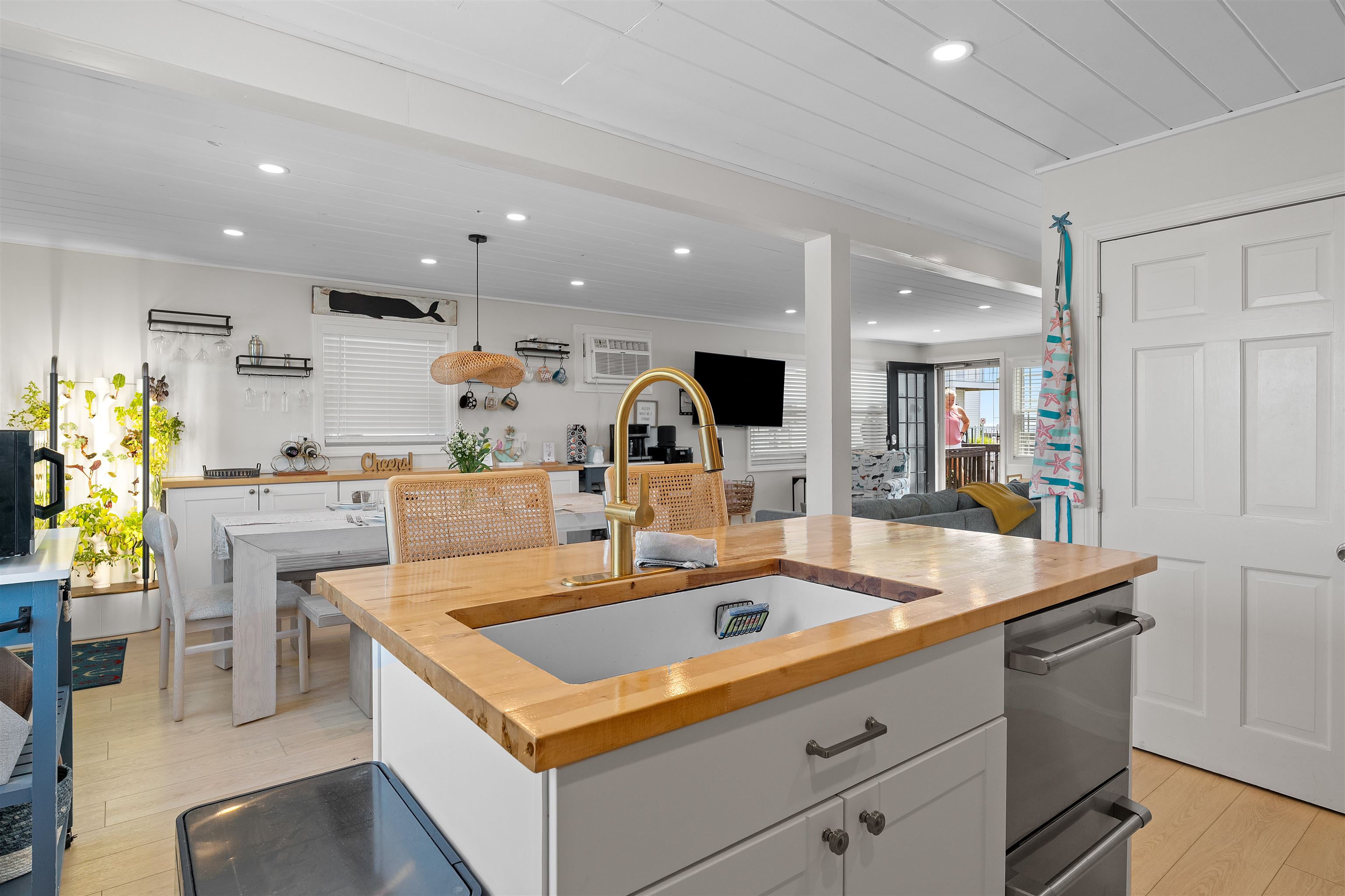 6 Anchor Court Hampton, NH 03842 - Photo 17 of 55