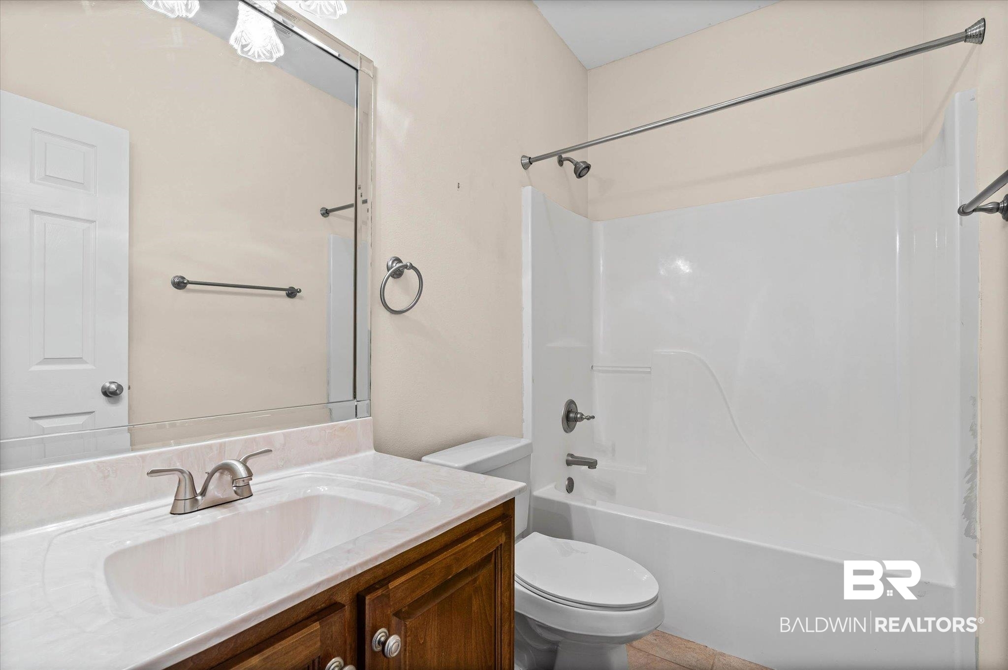 1003 Weatherby Street South Saraland, AL 36571 - Photo 20 of 31 Full bath featuring vanity and shower / bath combination