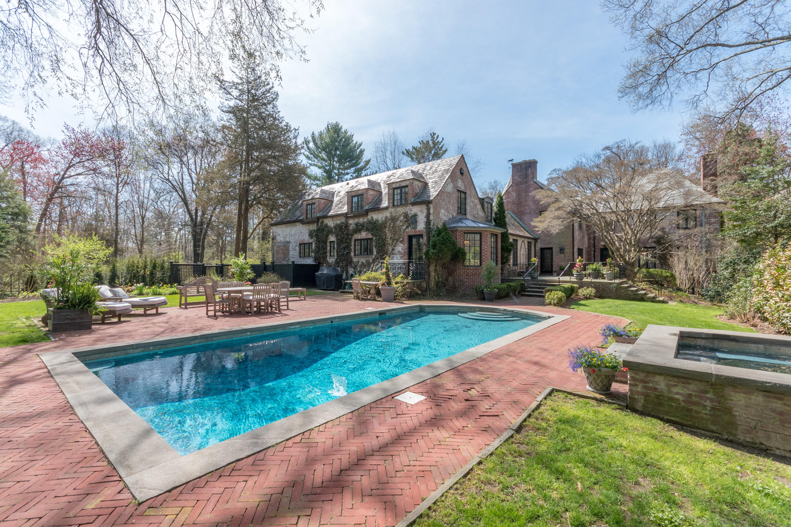 170 Ridge Acres Road Darien, CT 06820 - Photo 4 of 50 a view of yard with swimming pool and green space
