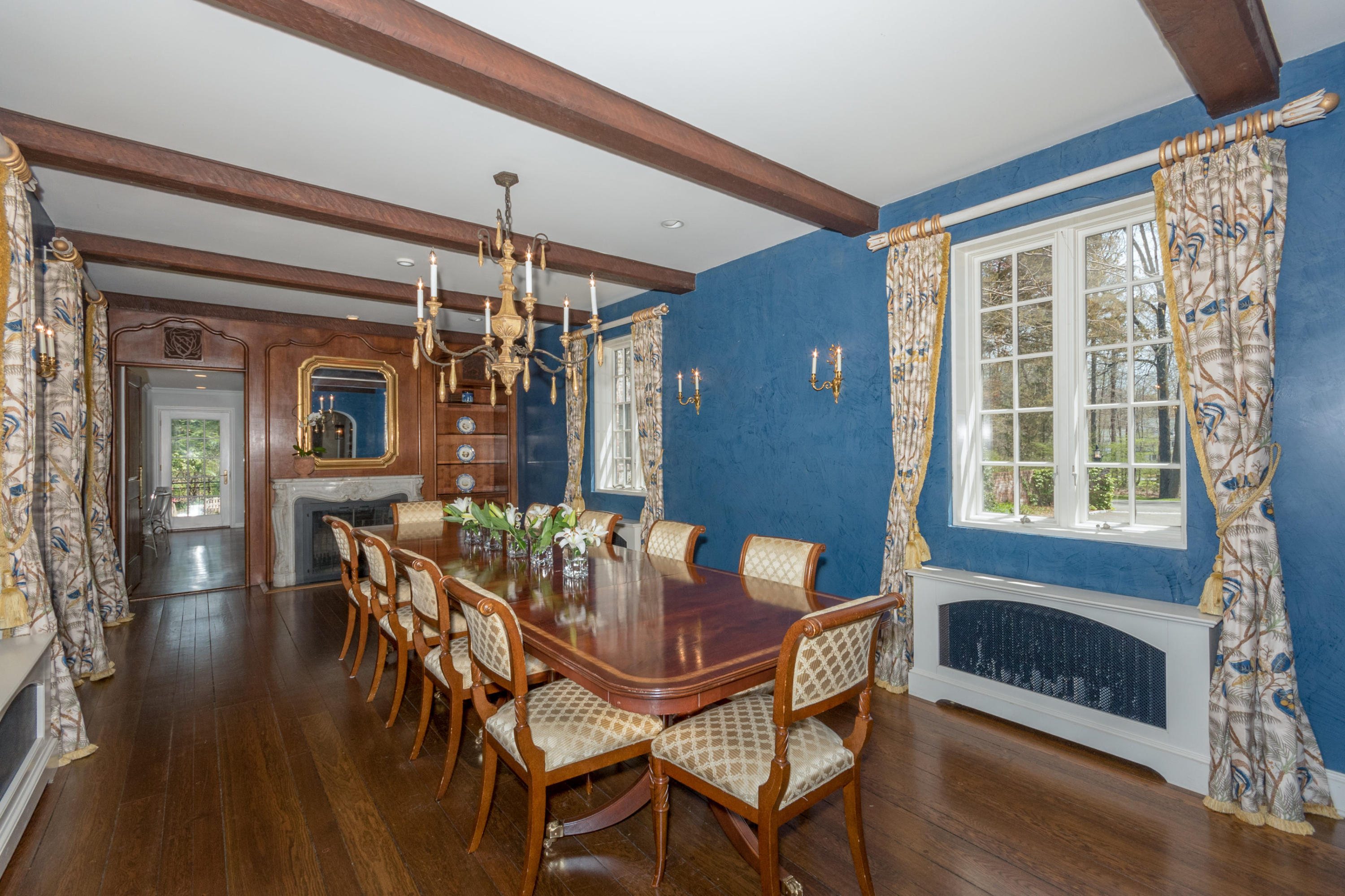 170 Ridge Acres Road Darien, CT 06820 - Photo 9 of 50 a dining room with furniture and window
