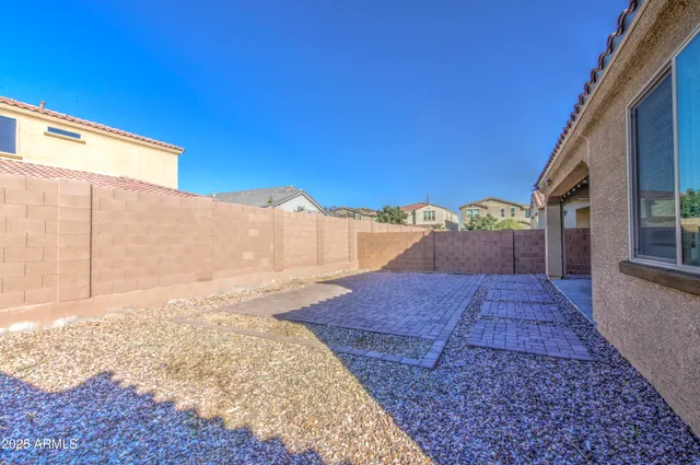 $574,900 | 7926 West Medlock Drive, Glendale, AZ 85303