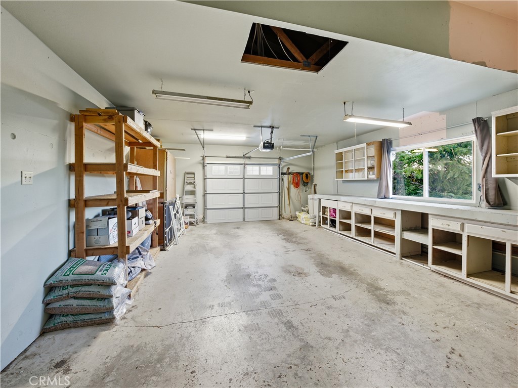 4480 Estrada Avenue Atascadero, CA 93422 - Photo 36 of 46 Garage